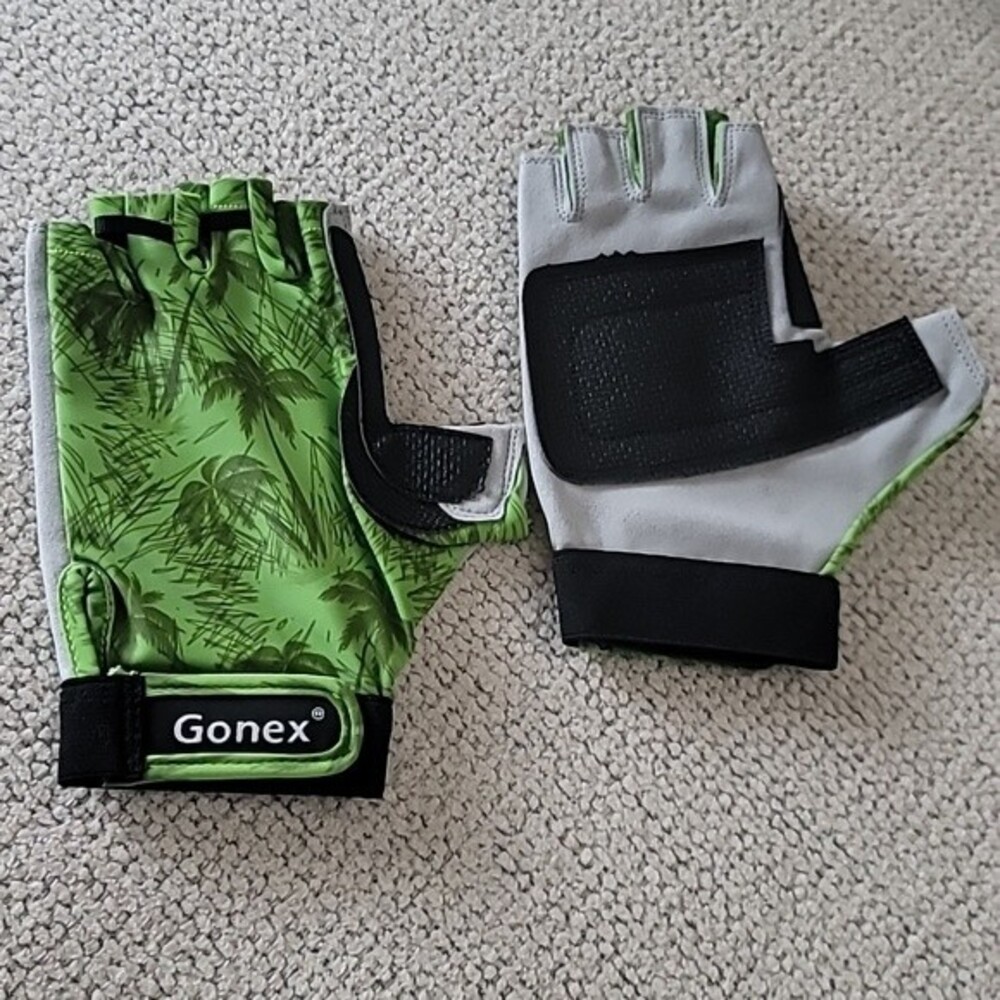 Unisex Fishing Gloves - coconut palm tree design- Paddle boat outdoor activities